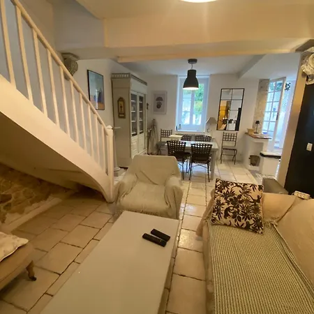 Maison Les Lauriers Roses * سان-جورج-دي-ديدون